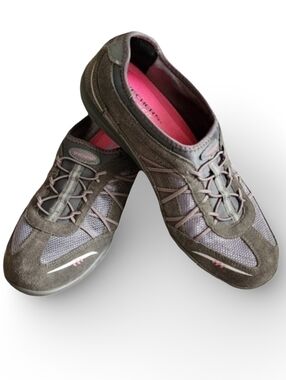 Skechers Breathe Easy Slip-On Sneakers Gray Pink Memory‎ Foam Women's 9